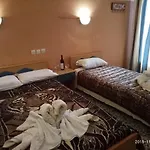 Отель Sofia 2*
